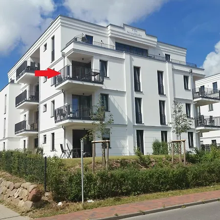 Strandlaeufer Im Villen-ensemble