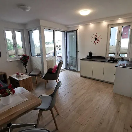 Apartment Strandlaeufer Im Villen-ensemble Baabe