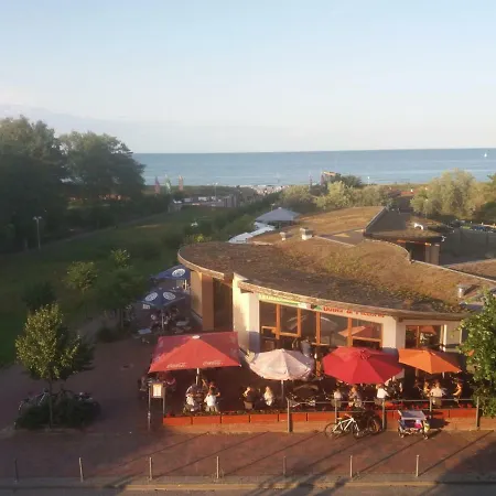 Apartment Strandlaeufer Im Villen-ensemble Baabe