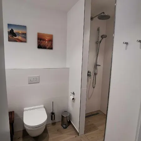 Appartement Strandlaeufer Im Villen-ensemble Baabe