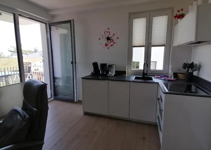 Strandlaeufer Im Villen-ensemble *